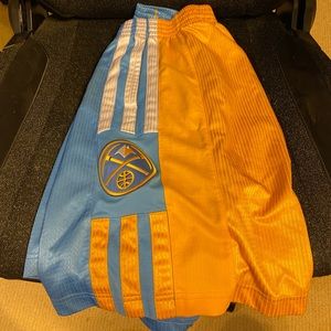 Denver Nuggets Shorts Size Large (Used)